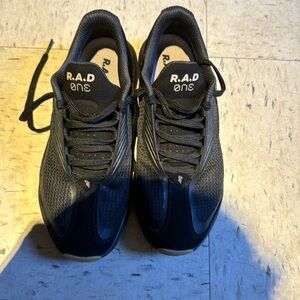 RAD Global trainers 8.5W
